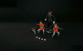 The Batman Who Laughs and his Rabid Robins DX DC Comics Dynamic 8ction Heroes 1/9 Action Figure by Beast Kingdom Toys