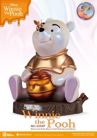 Winnie the Pooh Special Edition Disney Master Craft Statue by Beast Kingdom Toys