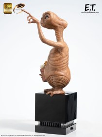 E.T. The Extra-Terrestrial 1/3 Statue by ECC