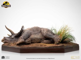 Sick Triceratops Jurassic Park 1/8 Maquette by ECC