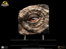 Triceratops Eye Prop (Reproduction) Jurassic Park Statue by ECC