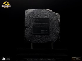 Triceratops Eye Prop (Reproduction) Jurassic Park Statue by ECC