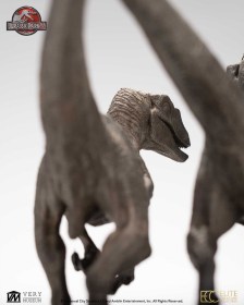Pair of Velociraptors Jurassic Park 1/8 Statue by ECC