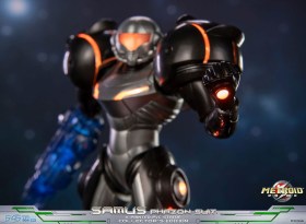 Samus Phazon Suit Collector´s Edition Metroid Prime PVC Statue by First 4 Figures