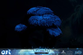 Ori and Ku Night Ver. Ori and the Will of the Wisps Statue by First 4 Figures