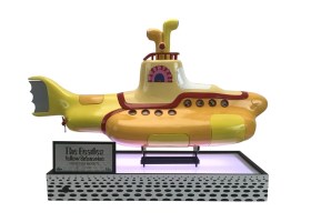 The Beatles Yellow Submarine Studio Scale Model by Factory Entertainment