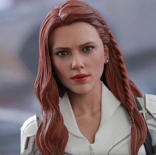 Hot Toys 1/6 Black Widow Snow Suit Figure