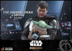 The Mandalorian & Grogu Deluxe Version Star Wars The Mandalorian 1/6 Action Figure 2-Pack by Hot Toys