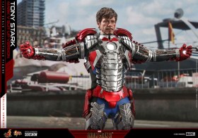 Tony Stark (Mark V Suit Up Version) Deluxe Iron Man 2 Movie Masterpiece 1/6 Action Figure by Hot Toys