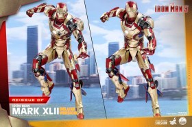 Iron Man Mark XLII Deluxe Ver. Iron Man 3 Action Figure 1/4 by Hot Toys