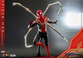 Spider-Man (Integrated Suit) Spider-Man Far From Home Movie Masterpiece 1/6 Action Figure by Hot Toys
