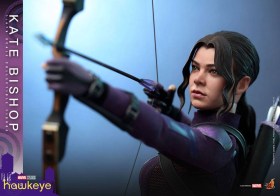 Kate Bishop Hawkeye Masterpiece 1/6 Action Figure by Hot Toys