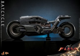 Batcycle The Flash Movie Masterpiece 1/6 Vehicle by Hot Toys
