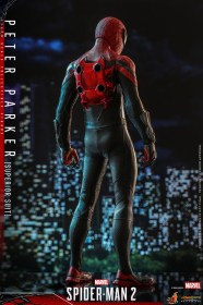 Peter Parker (Superior Suit) Spider-Man 2 Video Game Masterpiece 1/6 Action Figure by Hot Toys