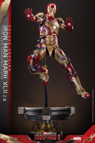 Iron Man Mark XLII (2.0) Deluxe Iron Man 3 Movie Masterpiece Diecast 1/6 Action Figure by Hot Toys