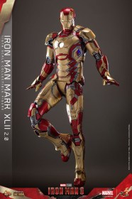 Iron Man Mark XLII (2.0) Iron Man 3 Movie Masterpiece Diecast 1/6 Action Figure by Hot Toys