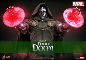 Doctor Doom Marvel Comic Masterpiece 1/6 Action Figure by Hot Toys