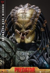 Broken Tusk Predator Alien vs. Predator 1/6 Action Figure by Hot Toys