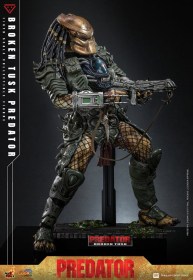 Broken Tusk Predator Alien vs. Predator 1/6 Action Figure by Hot Toys