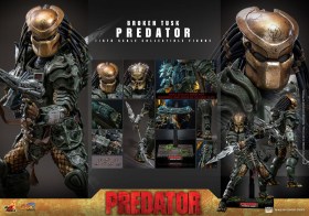 Broken Tusk Predator Alien vs. Predator 1/6 Action Figure by Hot Toys