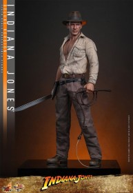Indiana Jones (Deluxe Version) 1/6 Action Figure by Hot Toys