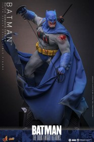 Batman (Battle Damaged Version) Batman The Dark Knight Returns 1/6 Action Figure by Hot Toys