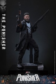 The Punisher Marvel 1/6 Action Figure by Hot Toys