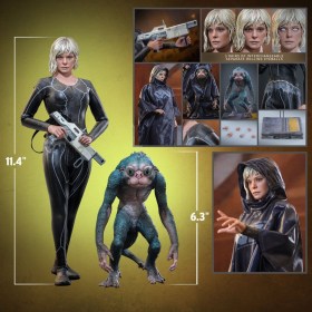 Thia and Bud Predator 1/6 Scale Figure Set by Hot Toys