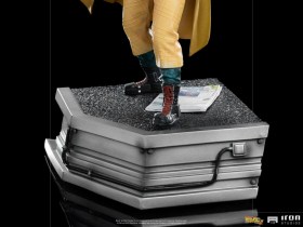 Doc Brown Back to the Future II Art 1/10 Scale Statue by Iron Studios