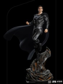Superman Black Suit Zack Snyder's Justice League Art 1/4 Scale Statue by Iron Studios
