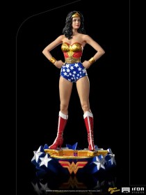 Wonder Woman Lynda Carter DC Comics Deluxe Art 1/10 Scale Statue by Iron Studios