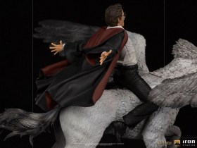 Harry Potter and Buckbeak Harry Potter Deluxe Art 1/10 Scale Statue by Iron Studios