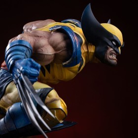 Wolverine Marvel Legacy Replica 1/4 Statue by Iron Studios