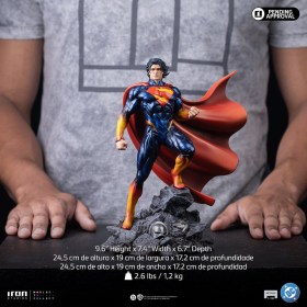 Superman Absolute DC Comics Art 1/10 Scale Statue by Iron Studios