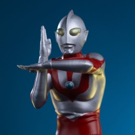 Ultraman Art 1/10 Scale Statue by Iron Studios