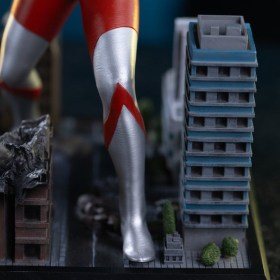 Ultraman Art 1/10 Scale Statue by Iron Studios