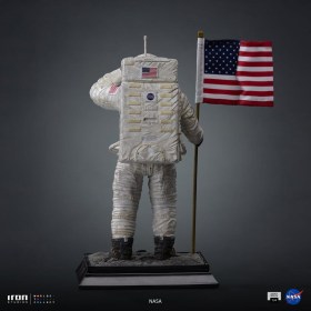 Astronaut Apollo 11 NASA Legacy Replica 1/4 Statue by Iron Studios