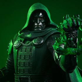 Doctor Doom Avengers Doomsday Legacy Replica 1/4 Statue by Iron Studios