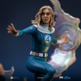 Invisible Woman and Franklin Fantastic Four Art 1/10 Scale Statue by Iron Studios