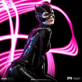 Catwoman Batman Returns Legacy Replica 1/4 Statue by Iron Studios