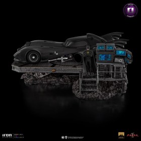 Batmobile The Flash Movie DC Comics Art 1/10 Scale Deluxe Statue by Iron Studios
