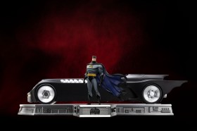 Batman and Batmobile Batman The Animated Series (1992) Art 1/10 Scale Set Deluxe by Iron Studios