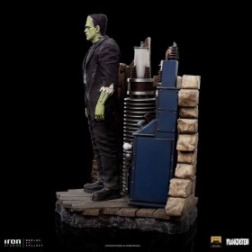Frankenstein Monster Universal Monsters Deluxe Art 1/10 Scale Statue by Iron Studios