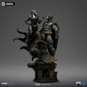 Batman & Catwoman DC Comics 1/6 Diorama by Iron Studios