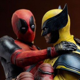 Deadpool & Wolverine Deluxe Deadpool Art 1/10 Scale Statue by Iron Studios