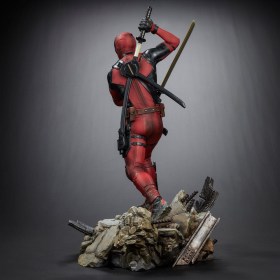 Deadpool Deadpool 3 Legacy Replica 1/4 Statue by Iron Studios