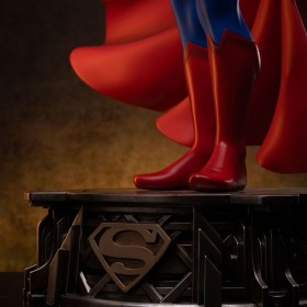 Superman DC Trinity DC Comics Legacy Replica 1/4 Statue by Iron Studios