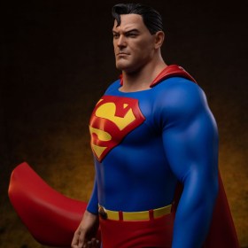 Superman DC Trinity DC Comics Legacy Replica 1/4 Statue by Iron Studios