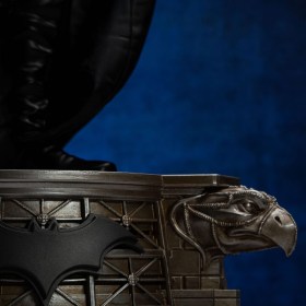 Batman DC Trinity DC Comics Legacy Replica 1/4 Statue by Iron Studios