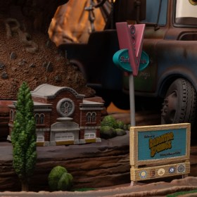 Lightning Mcqueen & Tow Mater Cars Deluxe Art 1/10 Scale Statue by Iron Studios